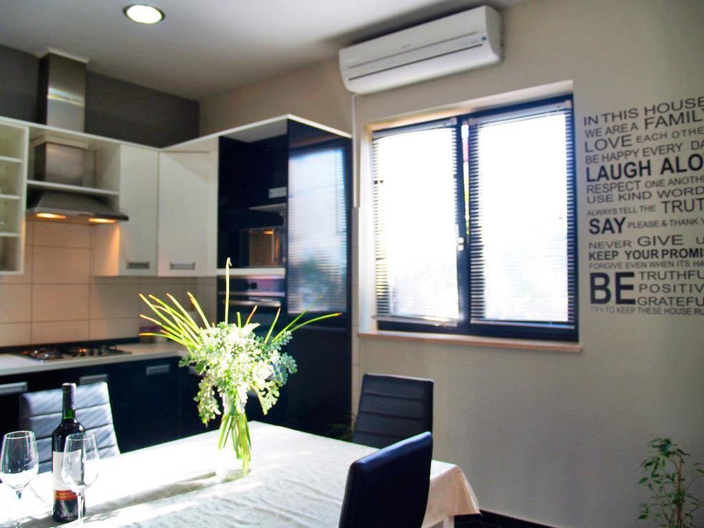 Roses Apartment Lukoran Exterior photo