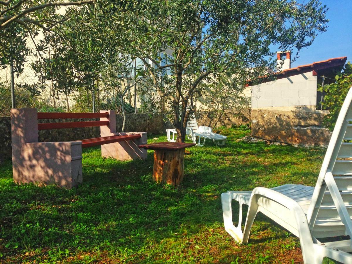 Roses Apartment Lukoran Exterior photo